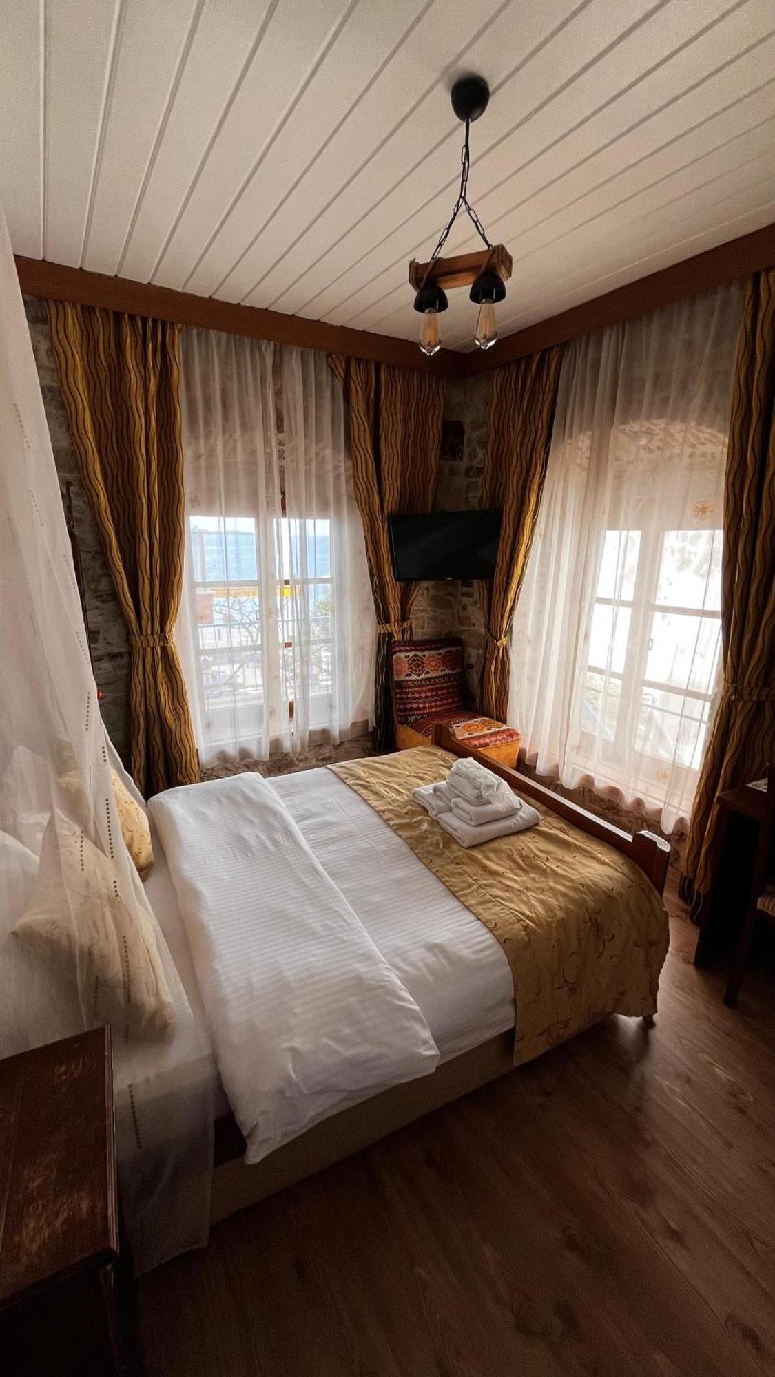 Foca Antik Otel Екстер'єр фото